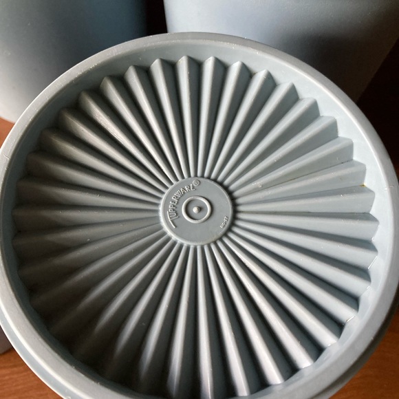 VTG Tupperware Blue Nesting Accordion Servlier Lid Canister Set - Picture 5 of 16